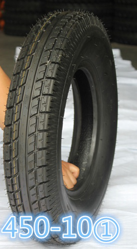 WingTread WT016 motorcycle tyre pattern