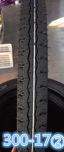 WingTread WT101 motorcycle tyre pattern