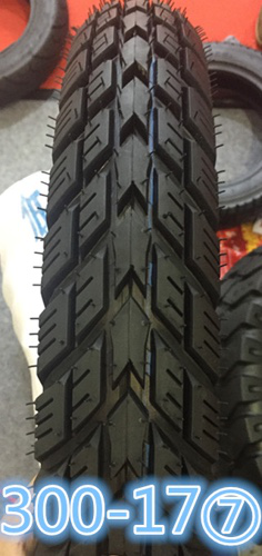 WingTread WT105 motorcycle tyre pattern