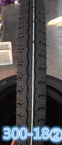 WingTread WT170 motorcycle tyre pattern